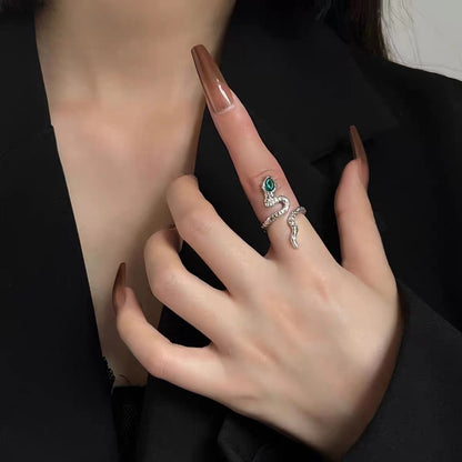 Shiny Snake Ring (Trendy)🖤